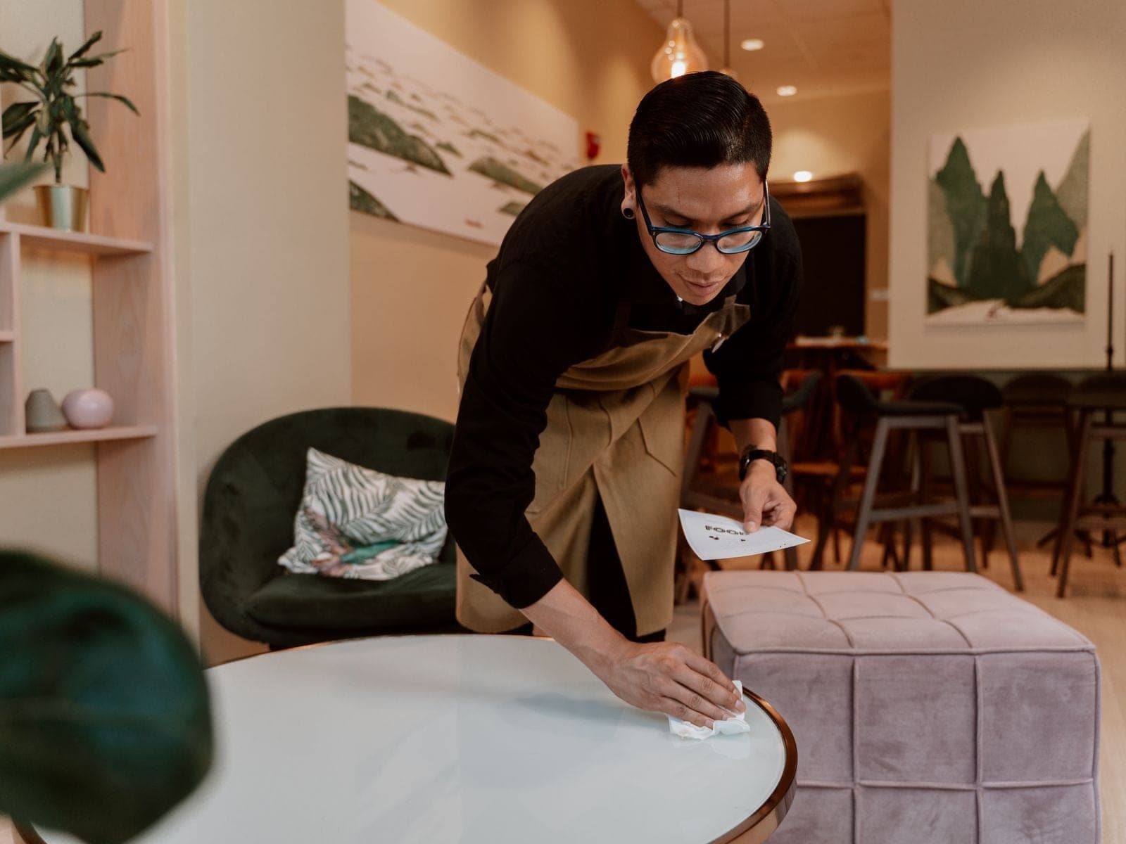 Remise en état d'une salle de restaurant — ACLEANEO
